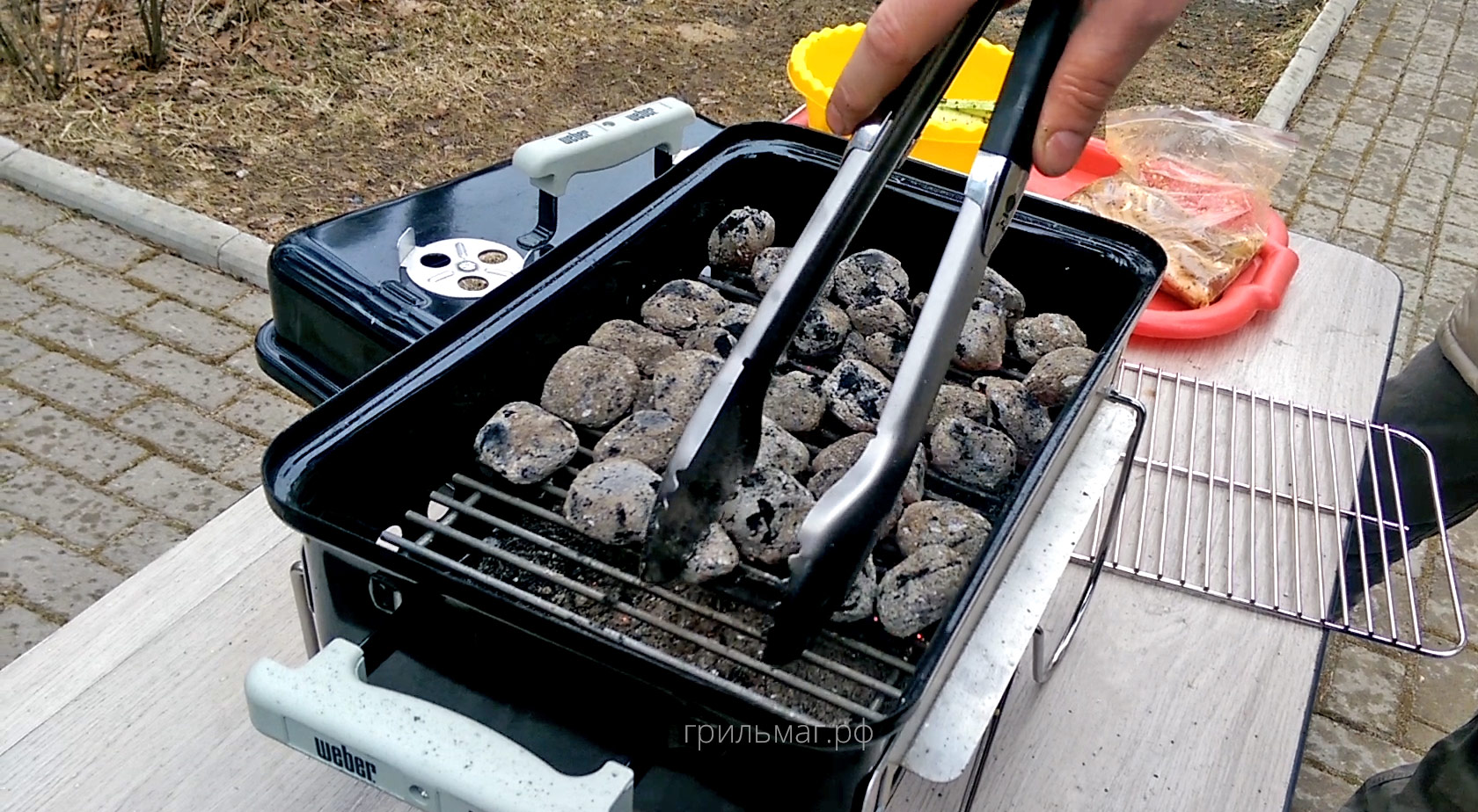 Обзор угольного гриля Weber Go-Anywhere